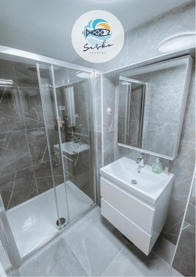 イゾラApartma Saskoアパートメント エクステリア 写真